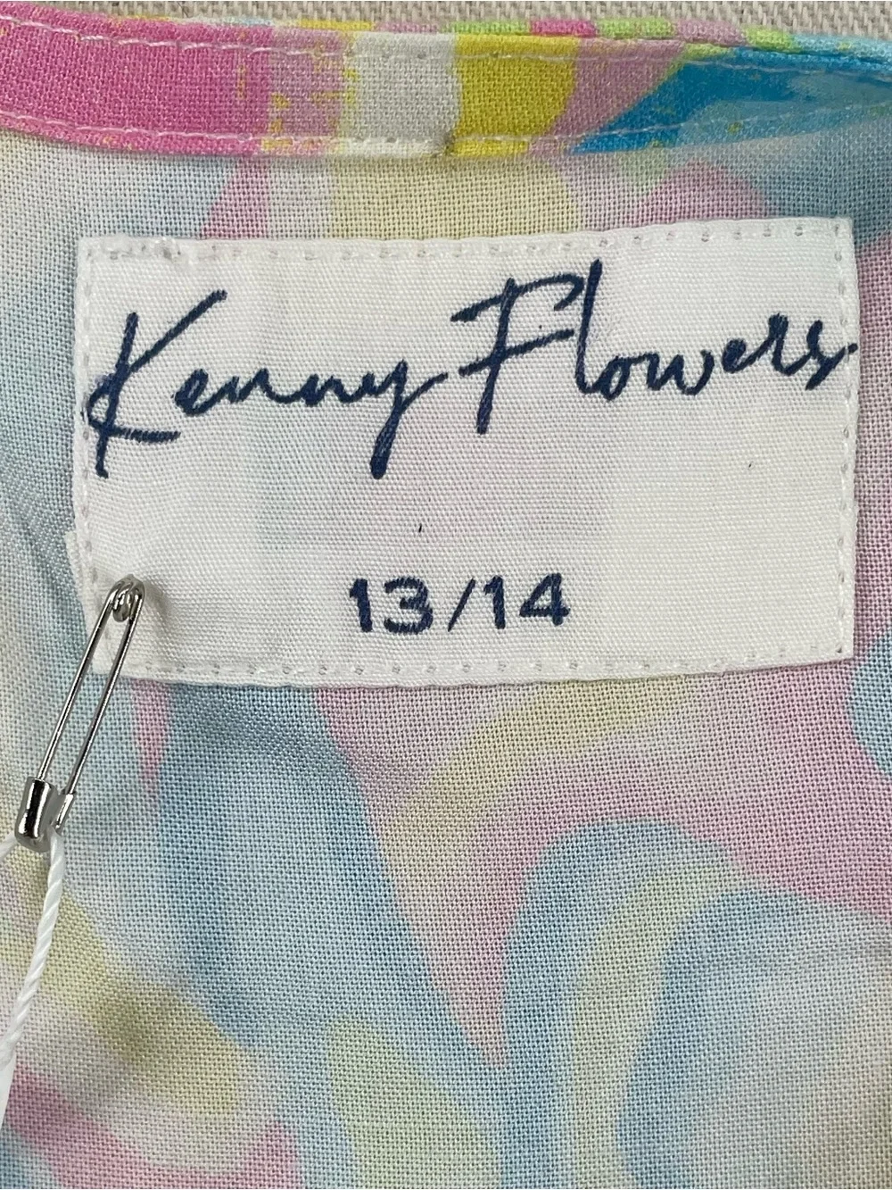 Kenny Flowers design features